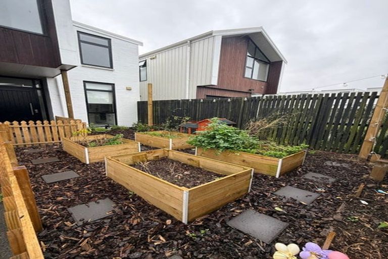 Photo of property in 3 Courage Road, Papakura, 2110