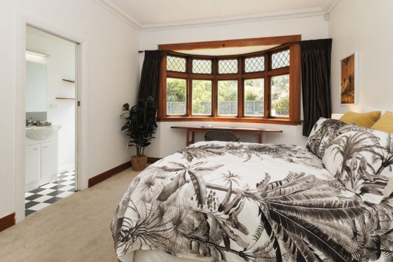 Photo of property in 17 Ranelagh Street, Karori, Wellington, 6012