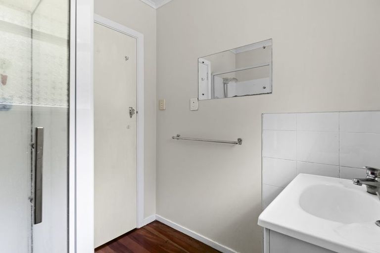 Photo of property in 7 Granby Place, Westown, New Plymouth, 4310