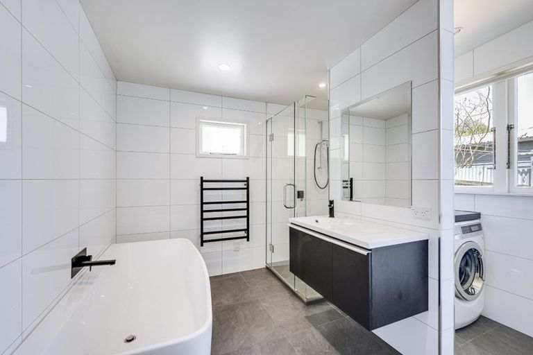 Photo of property in 7 Main Street, Hospital Hill, Napier, 4110