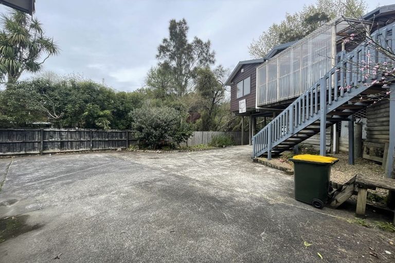 Photo of property in 2/30 Charles Dickens Drive, Mellons Bay, Auckland, 2014