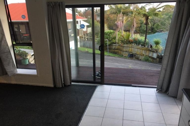 Photo of property in 1/9 Jay Court, Botany Downs, Auckland, 2010