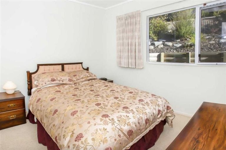Photo of property in 11 Lakeside Villas, Whitby, Porirua, 5024