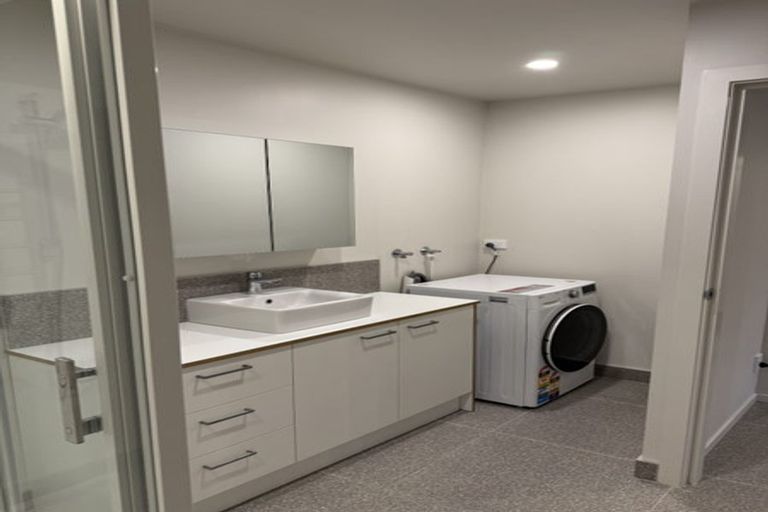 Photo of property in 13 Waikato Street, Island Bay, Wellington, 6023