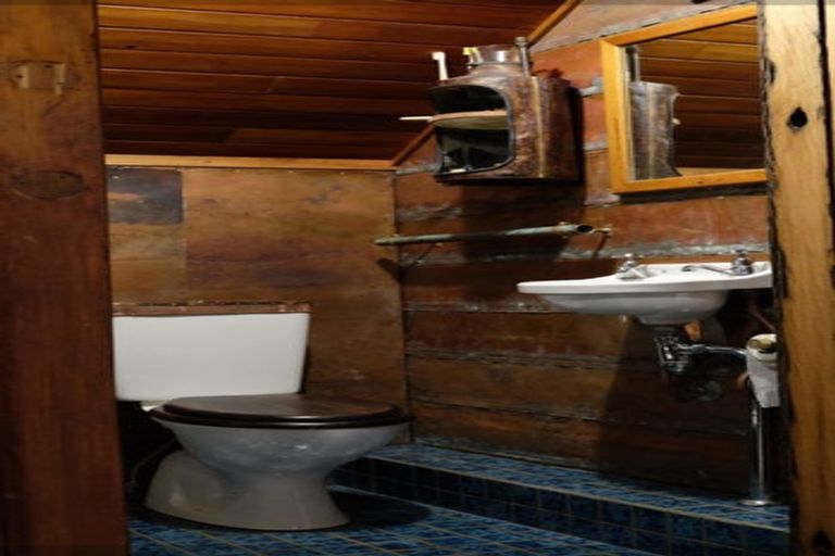 Photo of property in 73a Wellington Road, Paekakariki, 5034