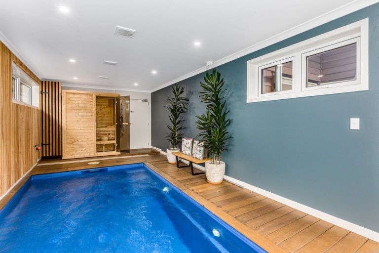 Photo of property in 3 Ramarama Lane, Crofton Downs, Wellington, 6035