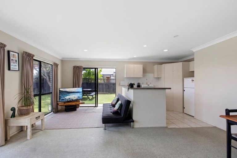 Photo of property in 225 Gravatt Road, Papamoa Beach, Papamoa, 3118