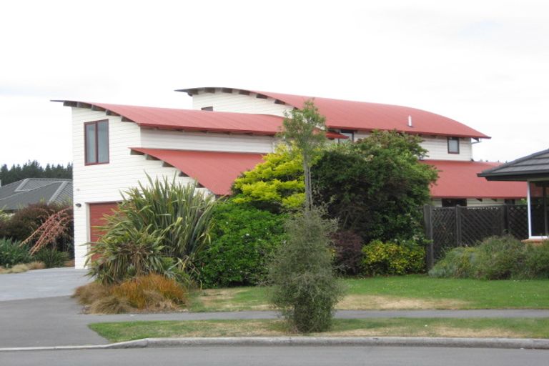 Photo of property in 117 Inwoods Close, Parklands, Christchurch, 8083