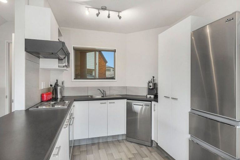 Photo of property in 76 Barbour Street, Waltham, Christchurch, 8011