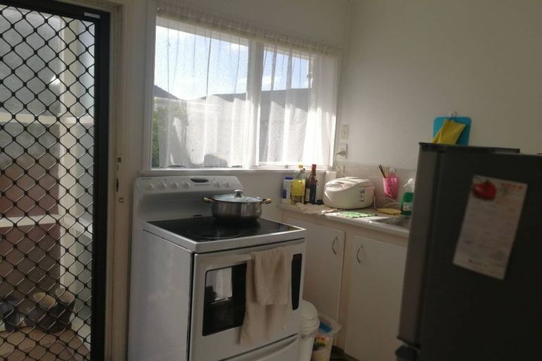 Photo of property in 2/12 Meadway, Sunnyhills, Auckland, 2010