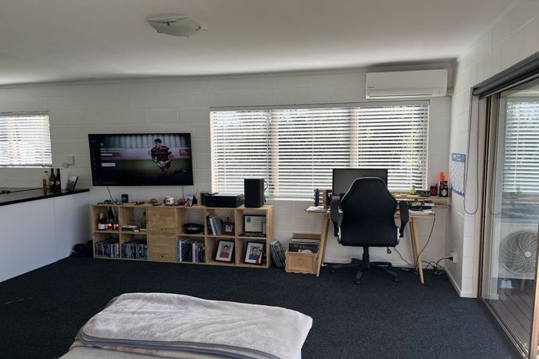 Photo of property in 5/22a Church Street, Northcote Point, Auckland, 0627