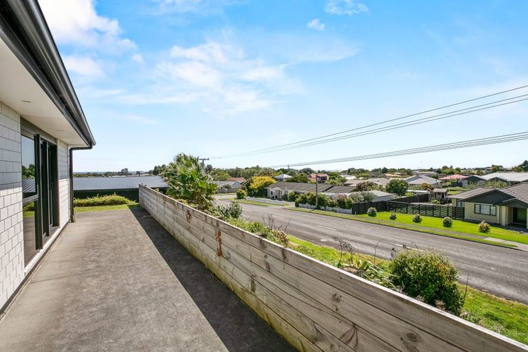 Photo of property in 3f Honeyfield Drive, Whalers Gate, New Plymouth, 4310