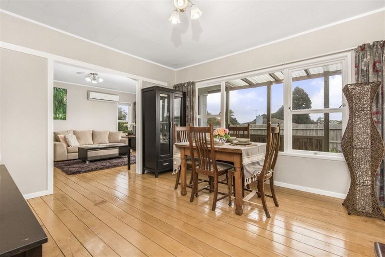 Photo of property in 1/47 Clevedon Road, Papakura, 2110