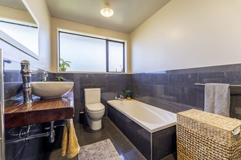 Photo of property in 25 Dampier Street, Oceanview, Timaru, 7910