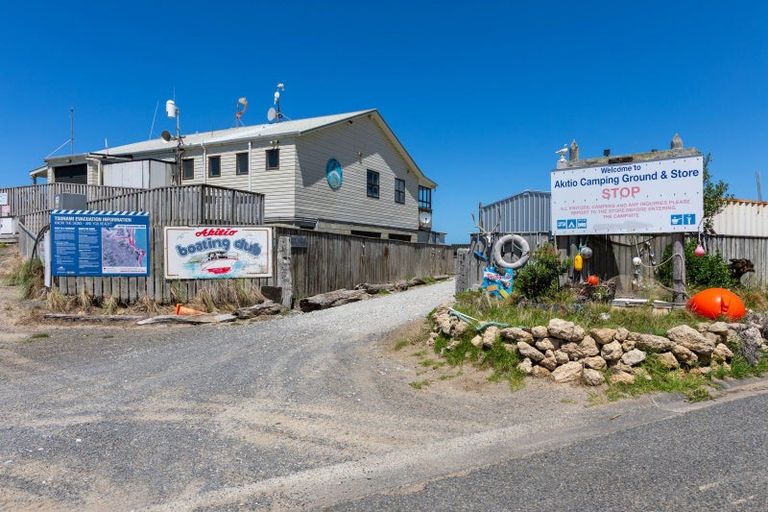 Photo of property in 54 Akitio Esplanade, Akitio, Pongaroa, 4991