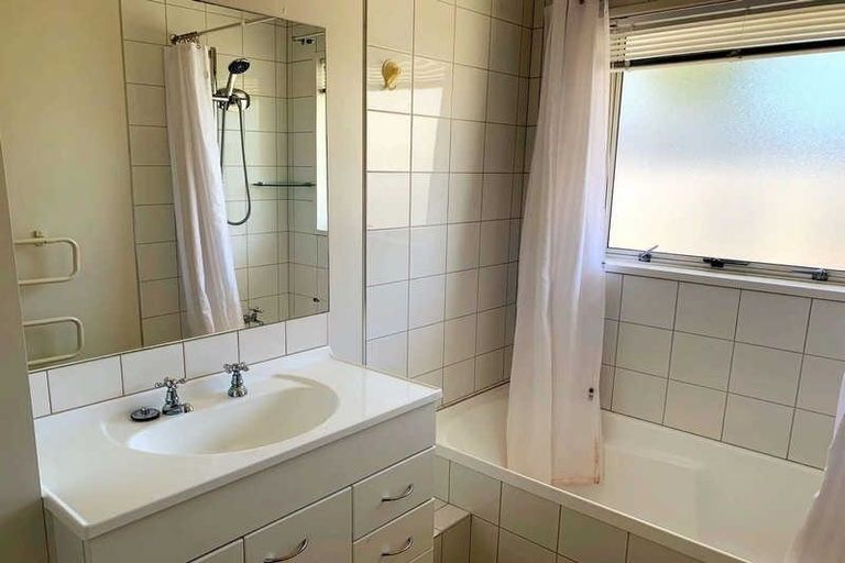 Photo of property in 5/445 Armagh Street, Linwood, Christchurch, 8011