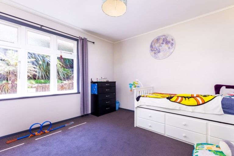 Photo of property in 3 Upjohn Street, Brooklands, New Plymouth, 4310