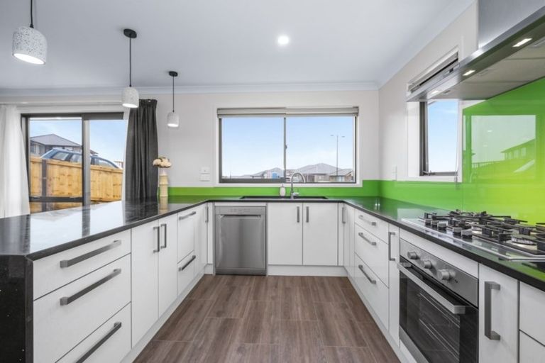 Photo of property in 8 Torrey Pines Rise, Te Kamo, Whangarei, 0112