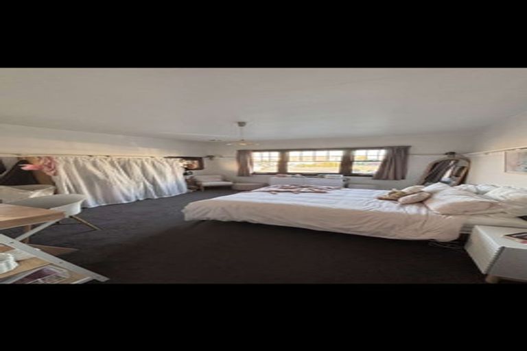 Photo of property in 216 Riccarton Road, Riccarton, Christchurch, 8041