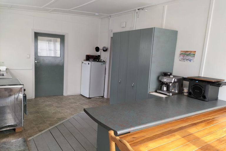 Photo of property in 161 Queen Street, Westport, 7825