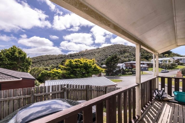 Photo of property in 1/2 Cathie Place, Karori, Wellington, 6012