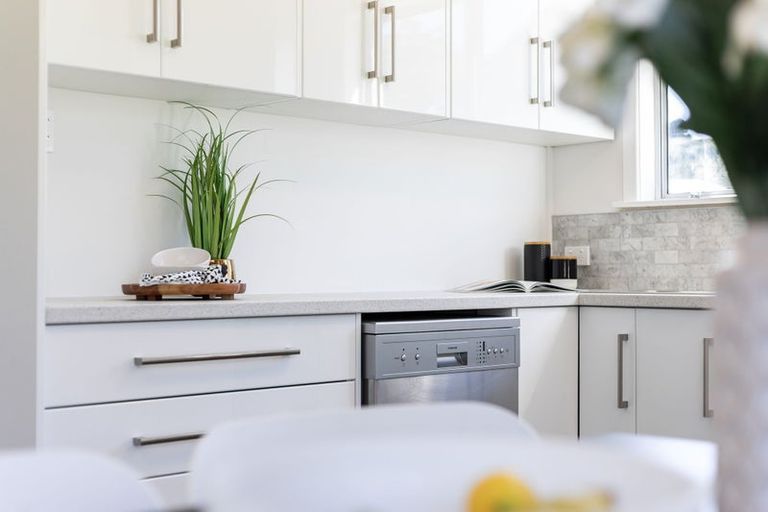 Photo of property in 25 Loongana Street, Waitangirua, Porirua, 5024