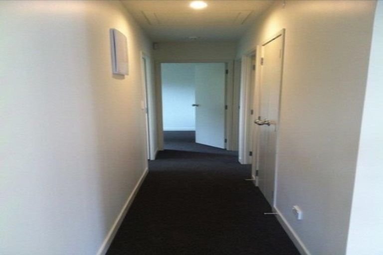 Photo of property in 12a Withers Road, Glen Eden, Auckland, 0602