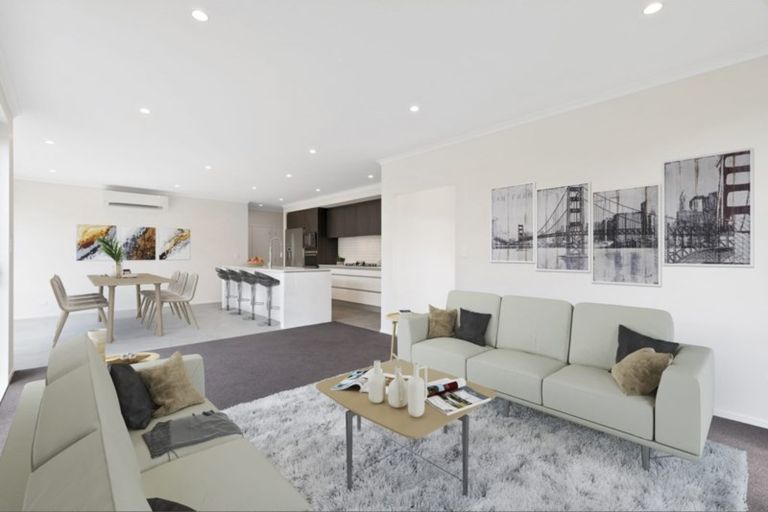 Photo of property in 29 Kukuwai Avenue, Red Beach, 0932