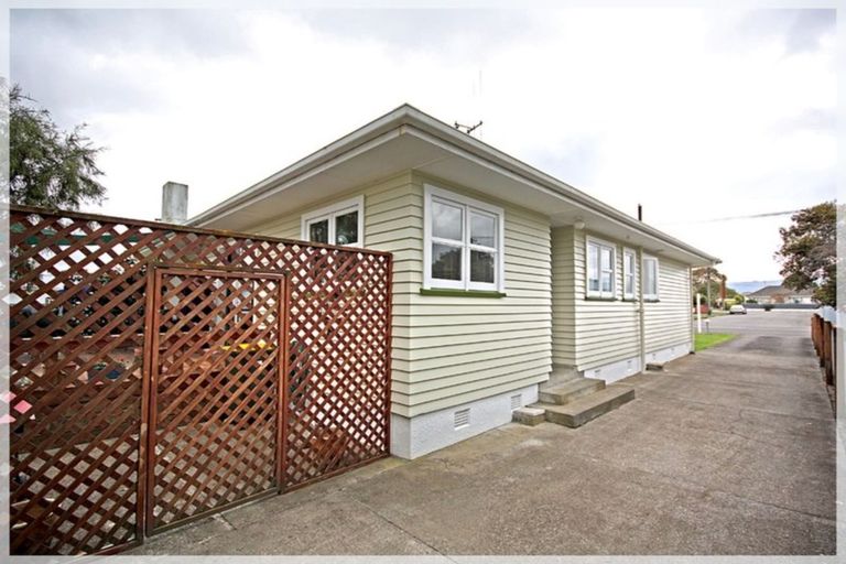 Photo of property in 17 Clyde Street, Levin, 5510