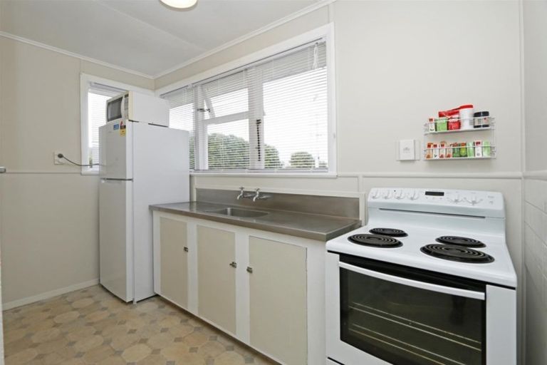 Photo of property in 50 Ihaia Road, Opunake, 4616