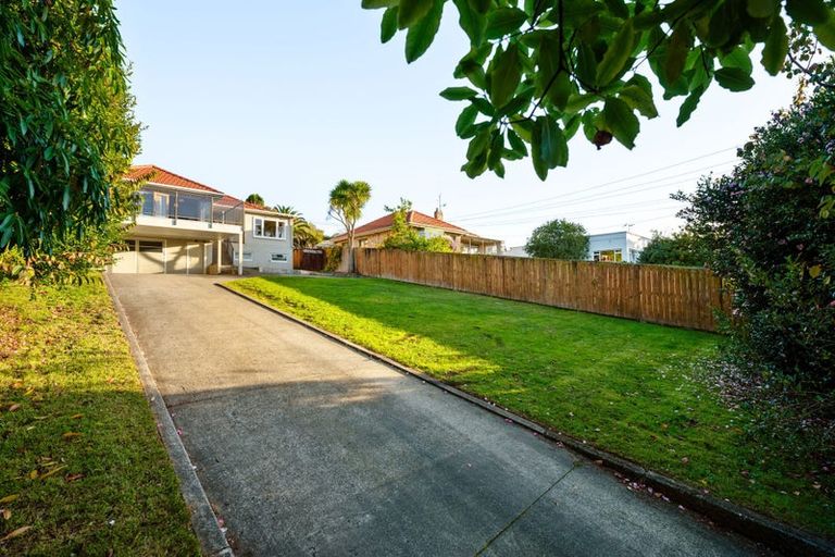 Photo of property in 10 Kakanui Avenue, Hillcrest, Hamilton, 3216