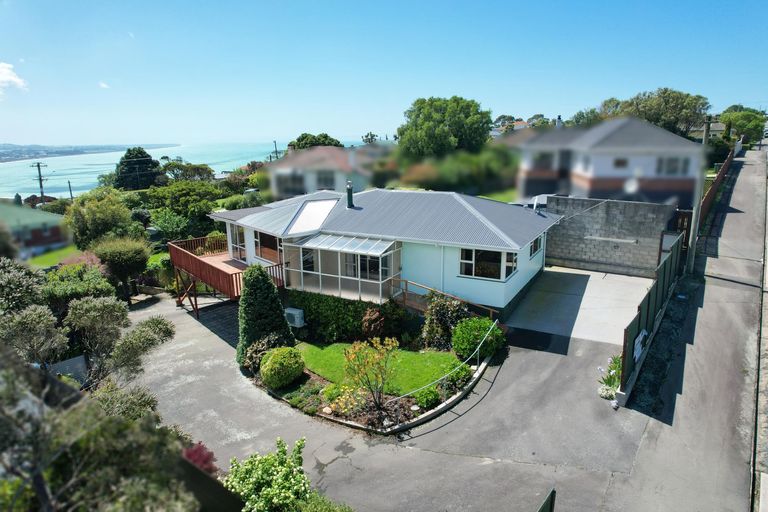 Photo of property in 23 Selwyn Street, South Hill, Oamaru, 9400