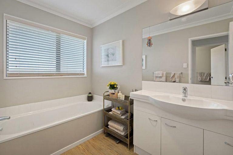 Photo of property in 412 Seaforth Road, Bowentown, Katikati, 3177