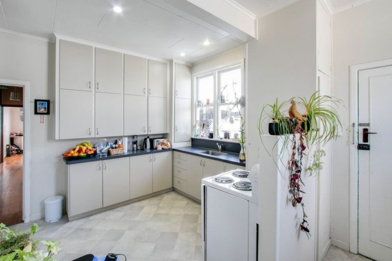 Photo of property in 63 Avondale Road, Taradale, Napier, 4112