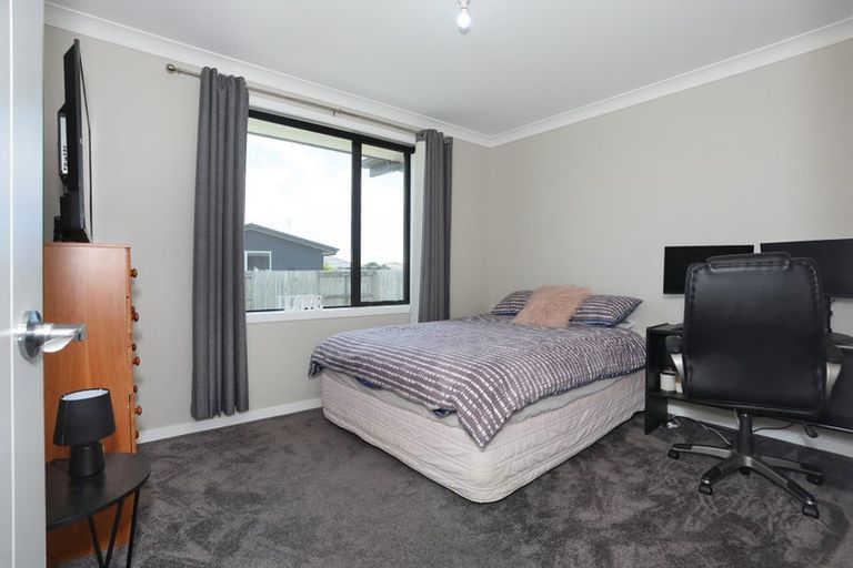 Photo of property in 6 George Street, Bulls, 4818