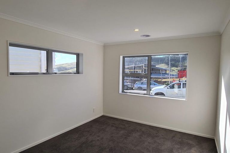 Photo of property in 137 Amesbury Drive, Churton Park, Wellington, 6037