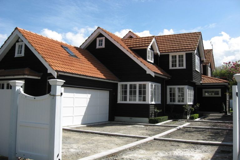 Photo of property in 42 Wyndrum Avenue, Waterloo, Lower Hutt, 5011