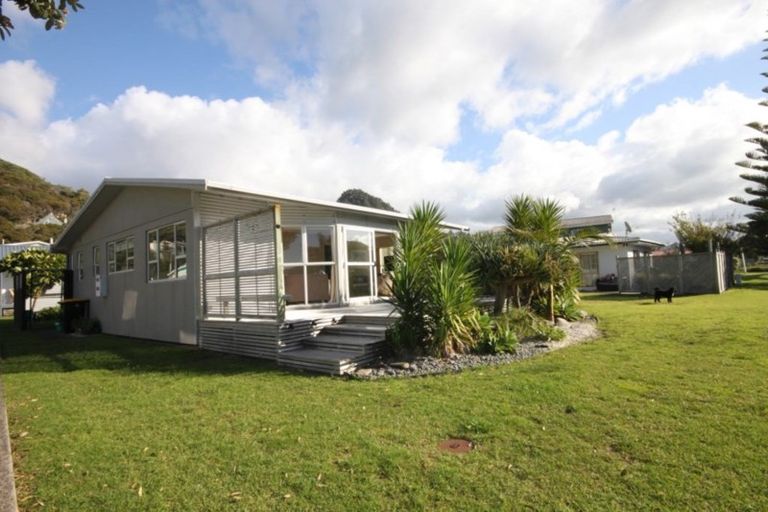 Photo of property in 54a Pauanui Beach Road, Pauanui, Hikuai, 3579