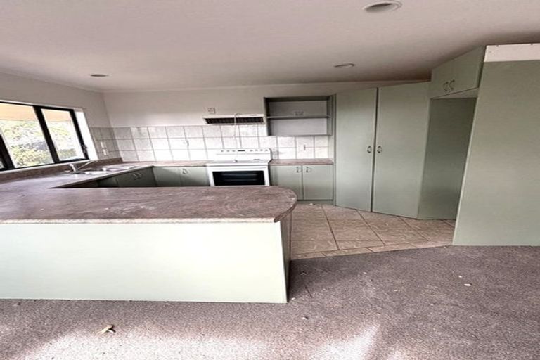 Photo of property in 14 Arrowsmith Drive, Clover Park, Auckland, 2019