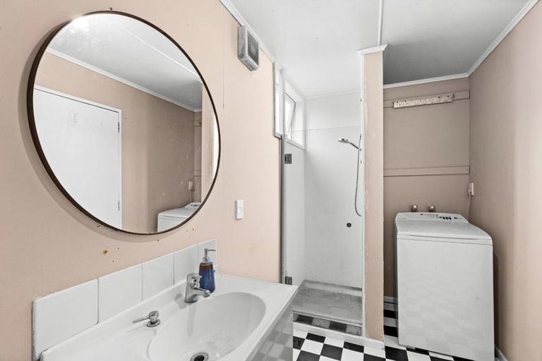 Photo of property in 9 Chaucer Road, Hospital Hill, Napier, 4110