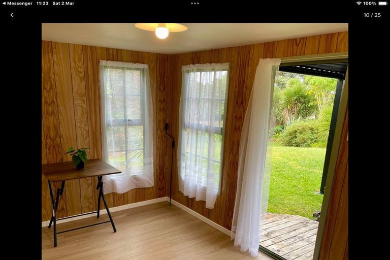 Photo of property in 1306 Whangaparaoa Road, Army Bay, Whangaparaoa, 0930