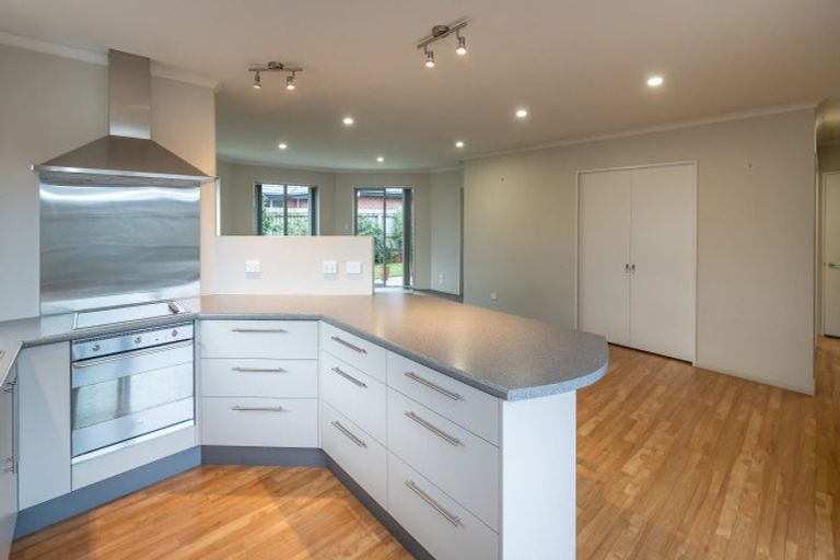 Photo of property in 1 Stanwood Grove, Darfield, 7510