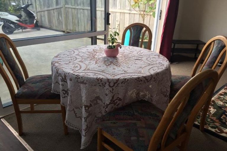 Photo of property in 22a Heath Street, St Andrews, Hamilton, 3200