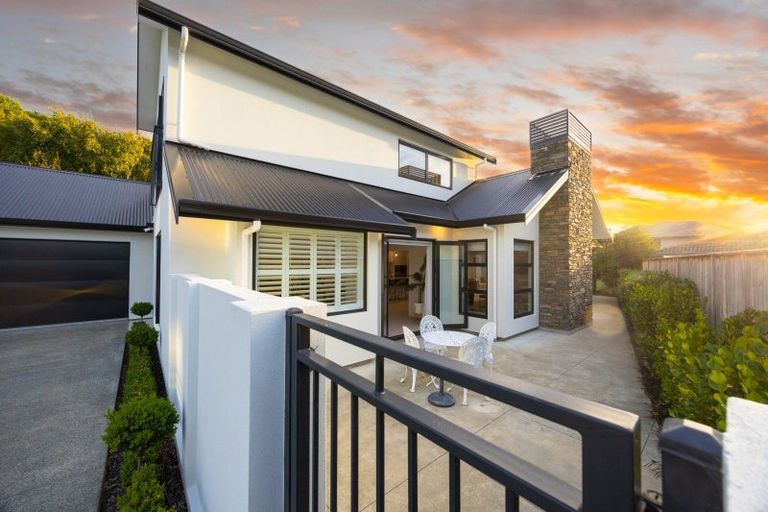 Photo of property in 114 Jickell Street, Hokowhitu, Palmerston North, 4410