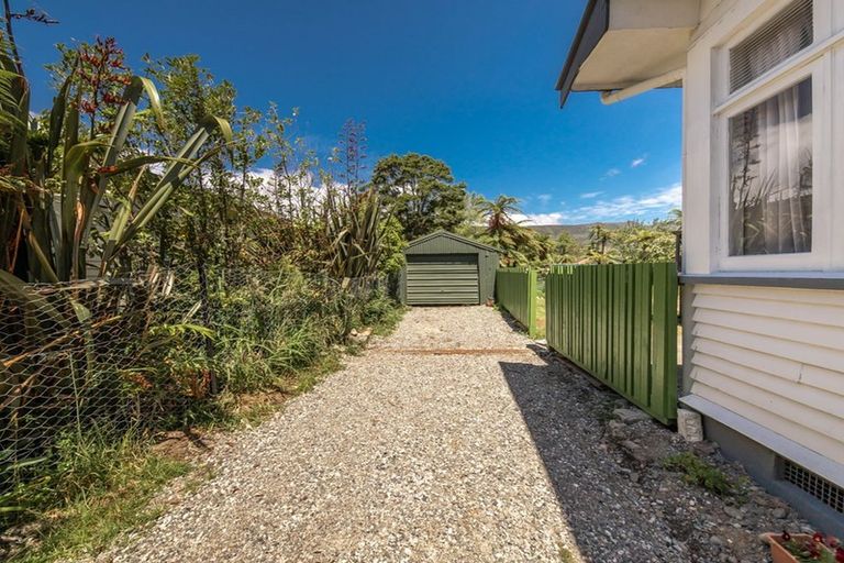 Photo of property in 14 Mcgill Street, Waimangaroa, Westport, 7891