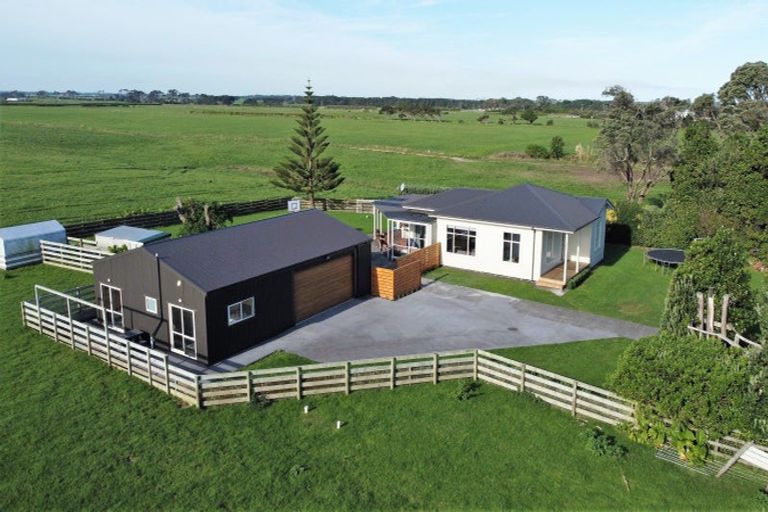 Photo of property in 3636 South Road, Opunake, 4682