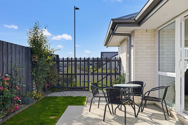 Photo of property in 35 Larissa Road, Halswell, Christchurch, 8025