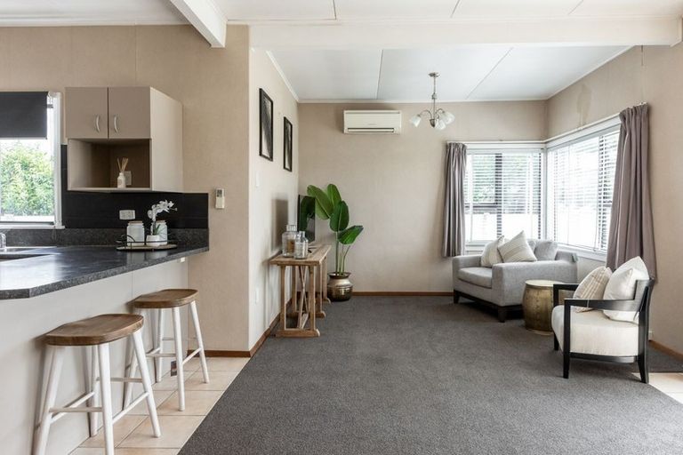 Photo of property in 3 Burness Road, Greenmeadows, Napier, 4112