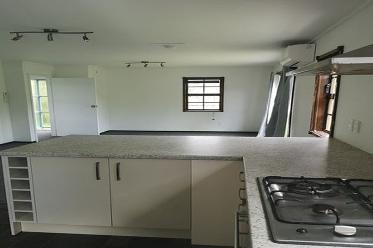 Photo of property in 2/85 Meadway, Sunnyhills, Auckland, 2010