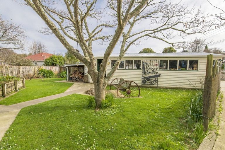 Photo of property in 30 Macarthur Street, Levin, 5510